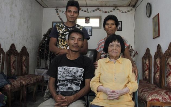 印尼82歲老太撥錯電話，與28歲小夥譜出戀曲，後小夥被狀告遺棄罪