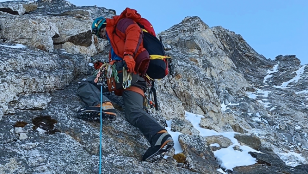 對於攀登,我只追求極限——戶外神器PRW-6800Y-1PR伴我左右 對於攀登,我只追求極限——戶外神器PRW-6800Y-1PR伴我左右