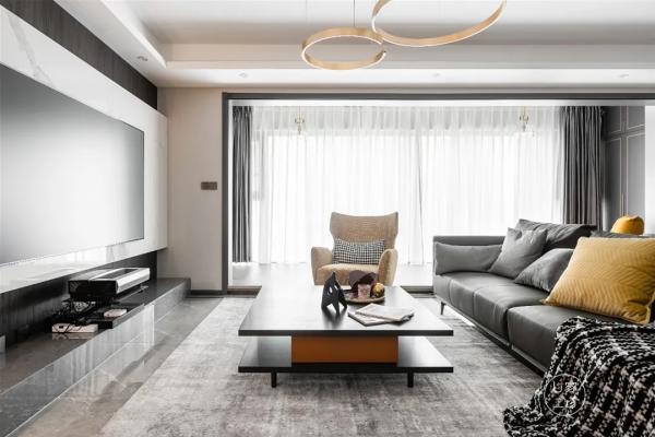 豪宅標配裡有啥?155㎡現代輕奢家以深色系拉滿氛圍感 豪宅標配裡有啥?155㎡現代輕奢家以深色系拉滿氛圍感