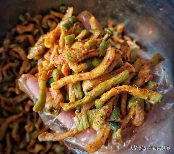 醃蘿蔔乾,直接放鹽醃不好吃,80奶奶教我老方法,又香又脆又衛生 醃蘿蔔乾,直接放鹽醃不好吃,80奶奶教我老方法,又香又脆又衛生