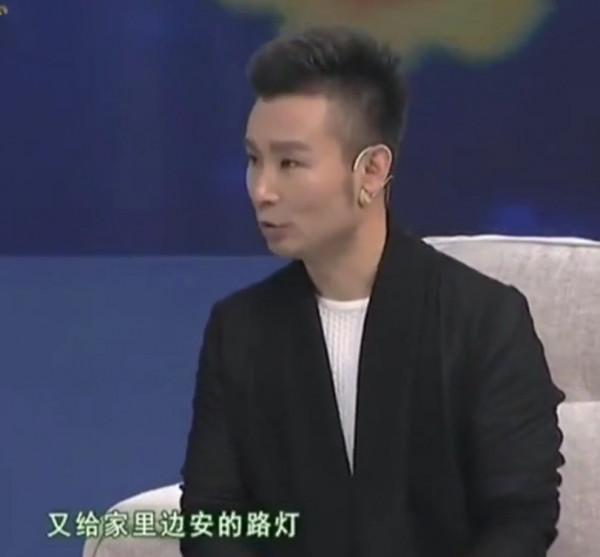 孝順的劉和剛：成名了先把父母接到北京，在郊區租田讓爸媽種