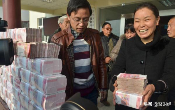 5年後,在外打工的70、80、90後,各自將面臨2大難題,早做準備 5年後,在外打工的70、80、90後,各自將面臨2大難題,早做準備