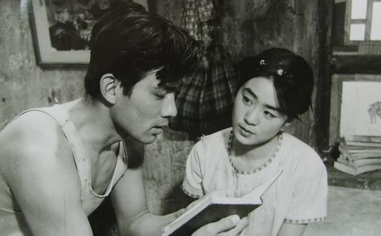 19歲出演《牧馬人》走紅,與朱時茂傳緋聞,叢珊“消失”去哪了? 19歲出演《牧馬人》走紅,與朱時茂傳緋聞,叢珊“消失”去哪了?