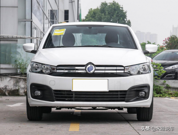 全新愛麗舍新能源：外觀拉胯，內飾更拉跨，優勢就是優惠大？