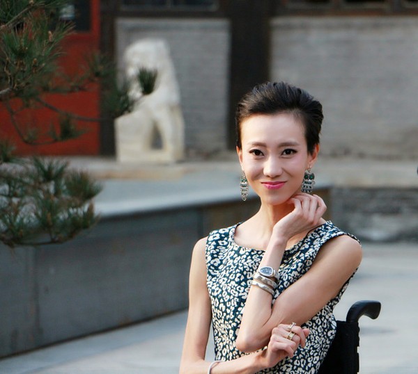 奧運會前夕摔成殘疾,張藝謀稱其英雄,卻被網友說是“現世報”? 奧運會前夕摔成殘疾,張藝謀稱其英雄,卻被網友說是“現世報”?