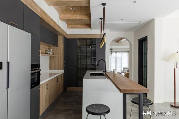 這對夫妻太有遠見，360㎡的家不做任何豪華裝飾，卻處處彰顯高階