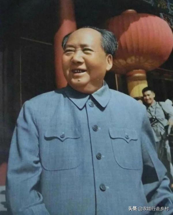 太陽最紅，毛主席最親