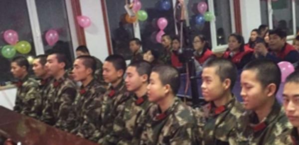 賈冰娛樂圈歷險記:17歲當兵,28歲當團長,35歲副處級;37歲爆紅 賈冰娛樂圈歷險記:17歲當兵,28歲當團長,35歲副處級;37歲爆紅