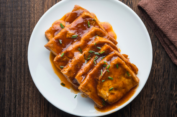 煎豆腐，切忌直接下油鍋，多做這2步，豆腐色澤金黃，不碎不粘鍋