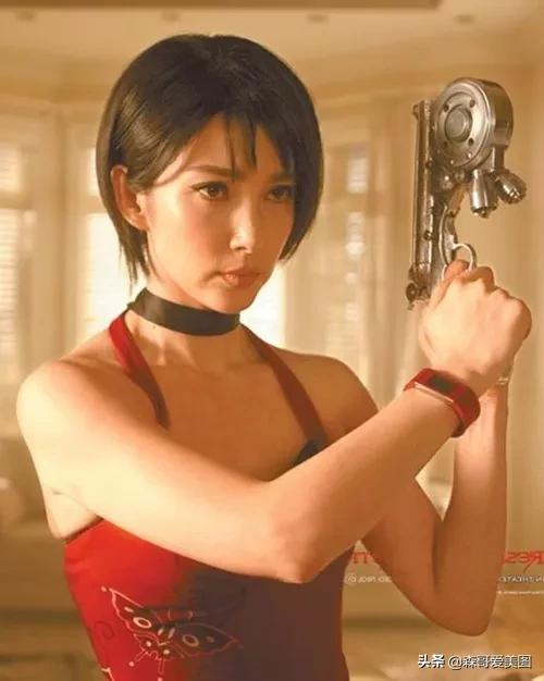 握槍的女星，你更喜歡誰？