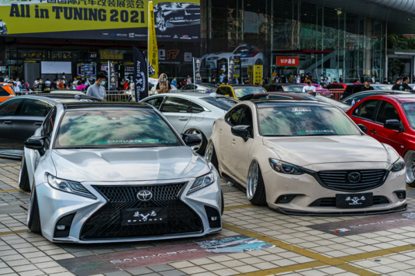 優雅的寬體馬自達阿特茲，還原兩次還是躲不過改裝的&quot;深坑&quot;