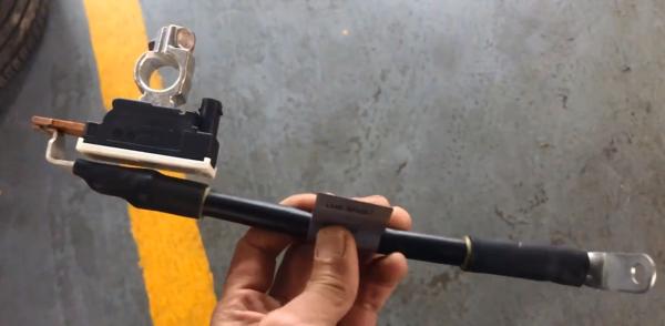 路虎攬勝充電系統故障怎麼解決? 路虎攬勝充電系統故障怎麼解決?