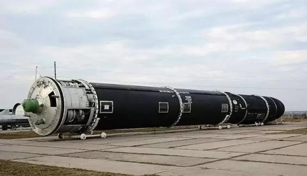 俄羅斯新洲際導彈明年服役,射程18000公里,專家:將成北約噩夢 俄羅斯新洲際導彈明年服役,射程18000公里,專家:將成北約噩夢