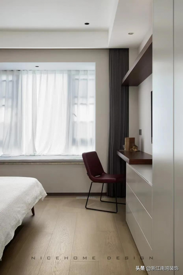 四室改兩室，客廳書房一體，餐廚又玩出了新花樣