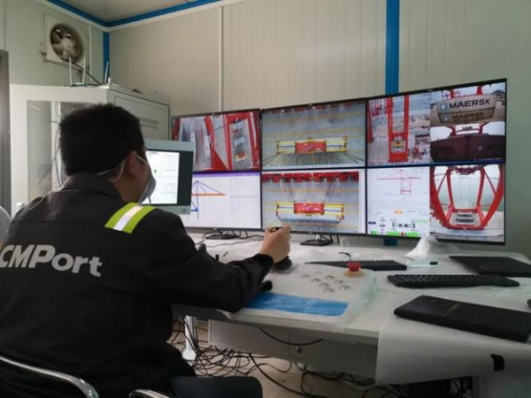 從搬搬搬，到5G遠端操控，碼頭工人這個職業會消失嗎？