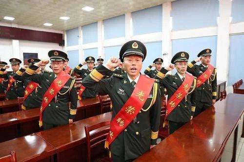 正營轉業,回到地方當保安隊長,每月工資5000元,到底圖個啥? 正營轉業,回到地方當保安隊長,每月工資5000元,到底圖個啥?