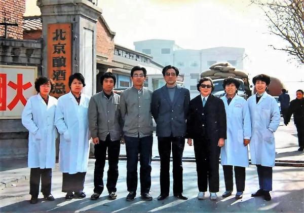 高景炎是我國著名的釀酒專家,國家評酒委員,享受國務院特殊津貼 高景炎是我國著名的釀酒專家,國家評酒委員,享受國務院特殊津貼