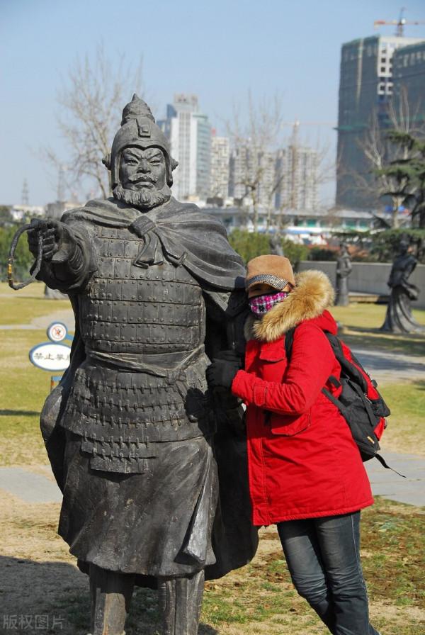毛主席對十八個帝王的評價一針見血，你認為這些評價中肯嗎？