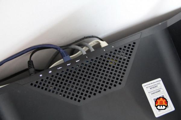 用“有形的翅膀”，讓網速飛起來：網件RAX70路由器拆解測評