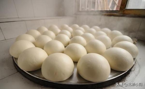 一斤麵粉應該放多少酵母?除了看說明外,牢記3點,個個蓬鬆煊軟 一斤麵粉應該放多少酵母?除了看說明外,牢記3點,個個蓬鬆煊軟