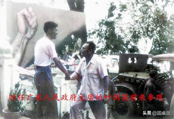 老漢嚴守秘密47年，看到報紙激動流淚：我的身份終於可以公開了