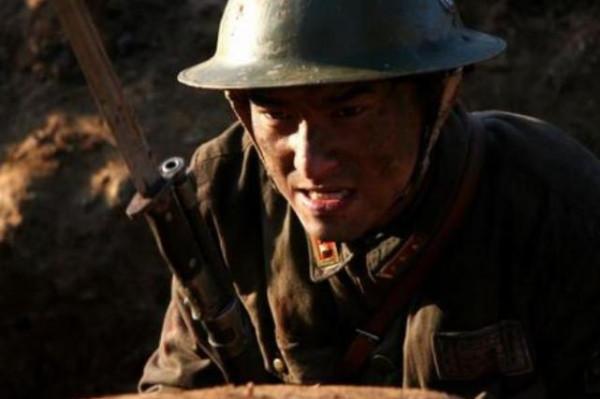 面對15萬日軍進犯，總司令逃跑，師長堅守殉國日軍為他立碑