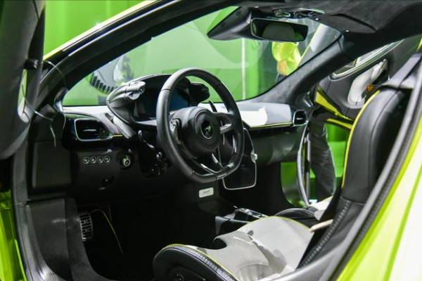 邁凱倫新車！238萬元起售，搭載V6引擎的插電式混動超跑Artura