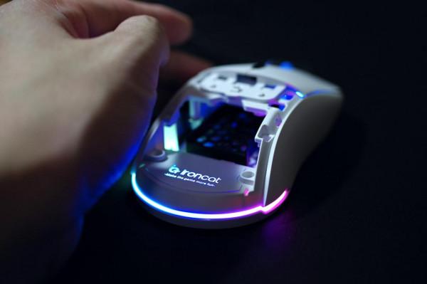 曲盡其妙 | 因科特 Infinity Two 有線遊戲滑鼠簡評（@FIO）