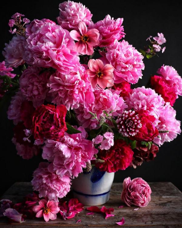 中秋插花，花團錦簇繁花似錦、月圓人團圓