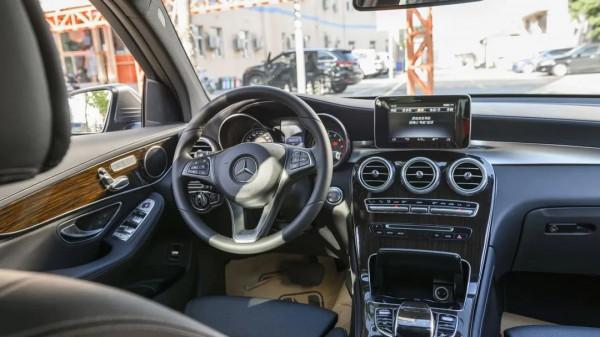 二手賓士GLC260:實力過人,內飾成色讓人欣喜 二手賓士GLC260:實力過人,內飾成色讓人欣喜