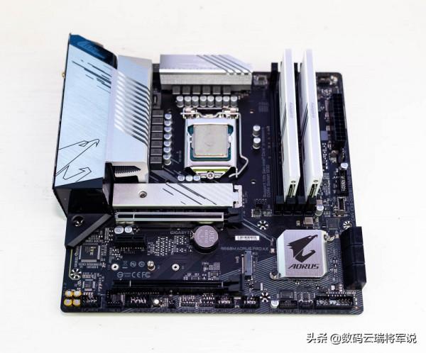 OC3600的炫酷白甲RGB燈條 阿斯加特DDR4 16GB記憶體套裝輕體驗 OC3600的炫酷白甲RGB燈條 阿斯加特DDR4 16GB記憶體套裝輕體驗
