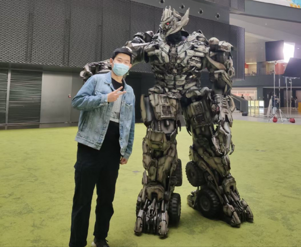 聯名變形金剛，摩托羅拉edge 30曝光，首發驍龍8Gen1晶片？