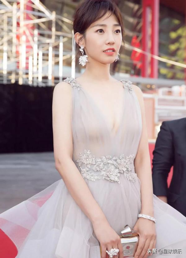 白百合憑藉新電影門鎖又回來了