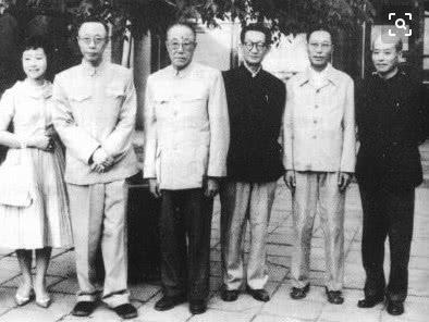 末代皇帝在蘇聯秘密選太子，前半生對其殘忍，後半生當成親生兒子