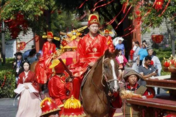 普通人結婚都講究得不行，公主結婚更是一國之盛況