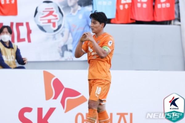 韓國足協公佈2022年1月熱身賽名單，K聯賽金靴再度“榜上無名”