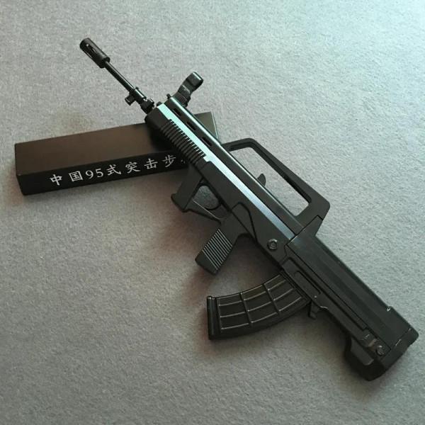 看看我國五款輕武器的戰鬥效能，81槓太過於經典，你看好哪款？