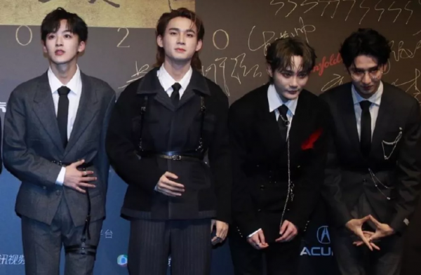 男星紅毯濃妝總是翻車!現場生圖對比太明顯,妝面乾淨清爽才舒服 男星紅毯濃妝總是翻車!現場生圖對比太明顯,妝面乾淨清爽才舒服