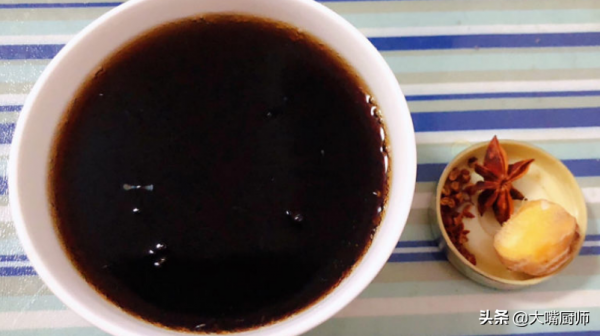 燉雞湯調料不在多,牢記“4加2不加”口訣,湯鮮肉嫩,金黃沒腥味 燉雞湯調料不在多,牢記“4加2不加”口訣,湯鮮肉嫩,金黃沒腥味