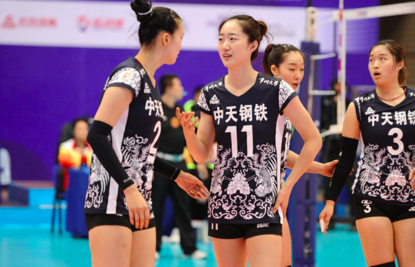 女排名將現身花海！是江蘇全運衛冕失利主因，有望歸隊培養新副攻