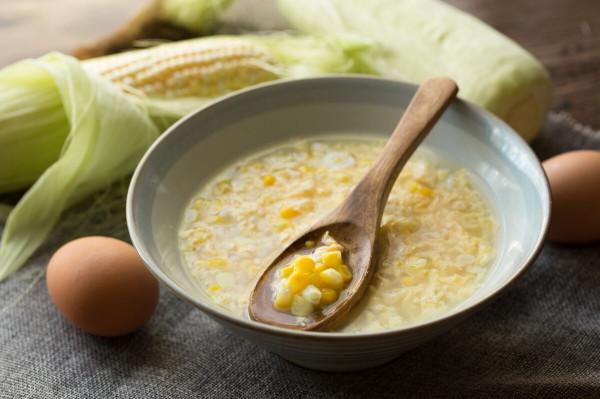 燥！最近太乾燥了，來一碗清甜的廣式糖水滋潤養顏，喝出美麗來