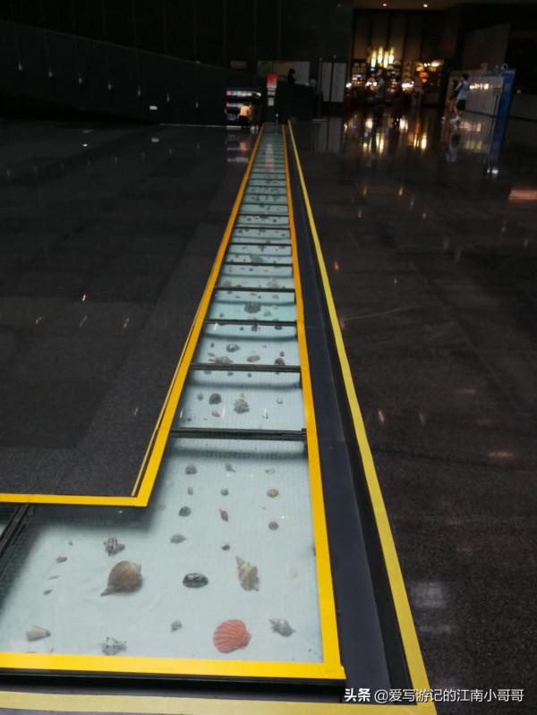 開啟廣東博物館之旅,首個重量級場館,是一堆美麗的會說話的石頭 開啟廣東博物館之旅,首個重量級場館,是一堆美麗的會說話的石頭