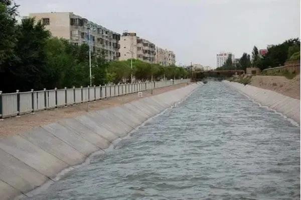 新疆有條源遠流長的一條河 新疆有條源遠流長的一條河