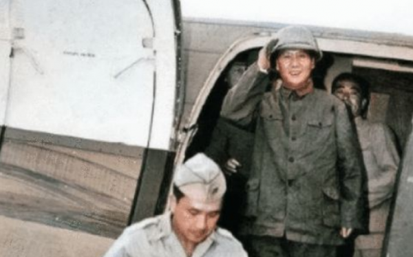 毛主席在延安遇刺,蔣澤民冒死擋下致命一擊,晚年享正軍級待遇 毛主席在延安遇刺,蔣澤民冒死擋下致命一擊,晚年享正軍級待遇