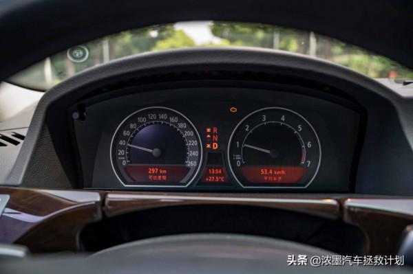 「典藏座駕」整備一臺經典的寶馬E66,於所到之處書寫下闊瀾人生 「典藏座駕」整備一臺經典的寶馬E66,於所到之處書寫下闊瀾人生