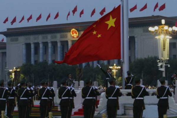 除了周恩來當總理，誰能替代？毛主席點名他任職近三個月的代總理