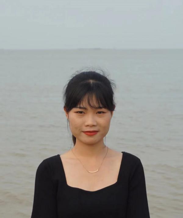 方臉別亂剪頭髮,這樣做顯臉小還減齡,氛圍美女的氣質直接拉滿 方臉別亂剪頭髮,這樣做顯臉小還減齡,氛圍美女的氣質直接拉滿