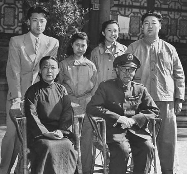 閻錫山晚年生活：被蔣介石軟禁，妻妾和他分居，死前留下7句遺言