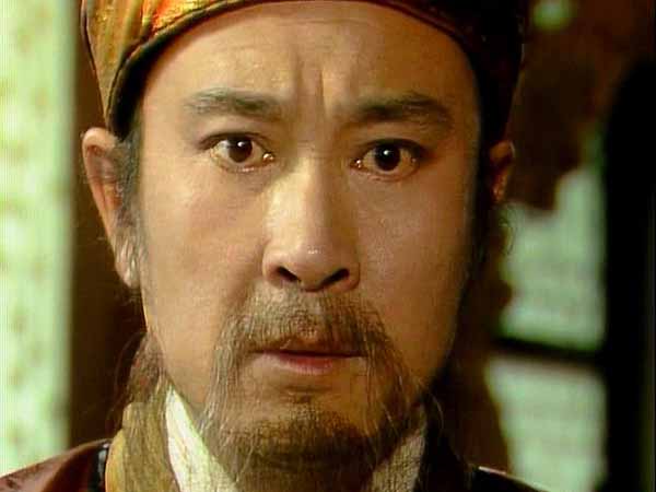 中秋節異兆頻發、悲音紛現,寧榮二府的當家人是如何應對的? 中秋節異兆頻發、悲音紛現,寧榮二府的當家人是如何應對的?