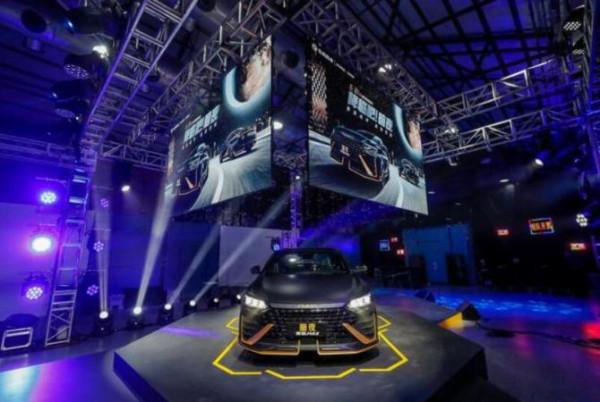 暗夜·奕炫MAX要來了 12月12日開啟預定 零百僅需6.81秒